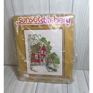 Vintage 1978 Sunset Stitchery Crewel Embroidery Kit Red Mill #2480 NIP